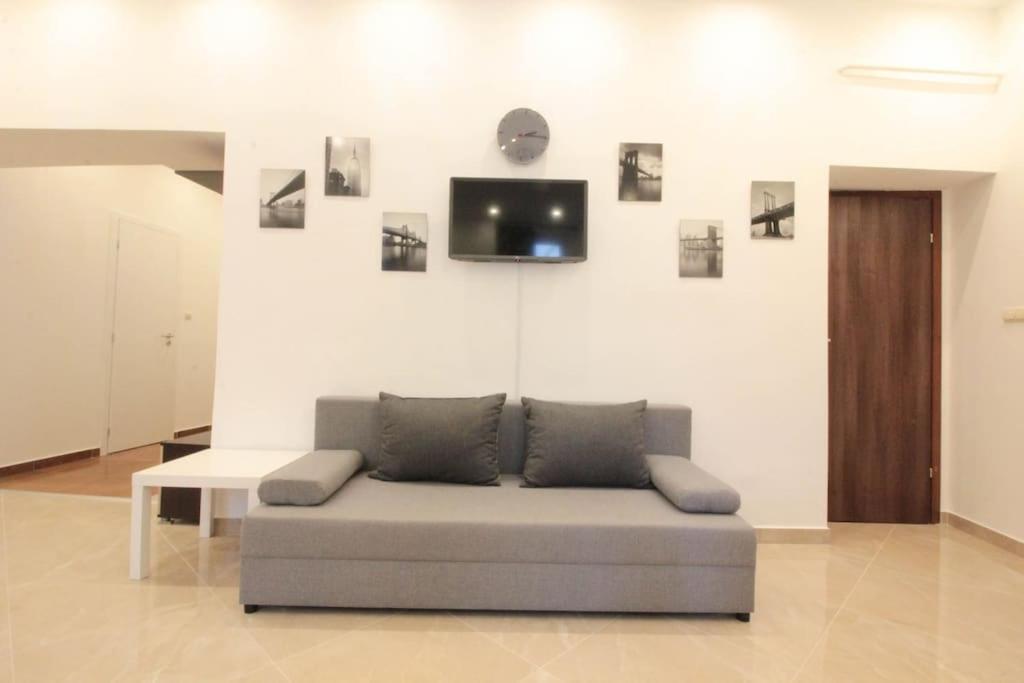 Apartament Elegant Downtown At Kiraly 39